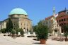 L'église-mosquée est le plus grand batiment datant de l'époque de l'occupation turque, que l'on puisse voir en Hongrie.