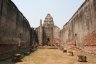 Le wat phra si mahathat , considéré comme l'un des plus anciens de la ville, c'était l'un des plus anciens monastère de Lopburi.